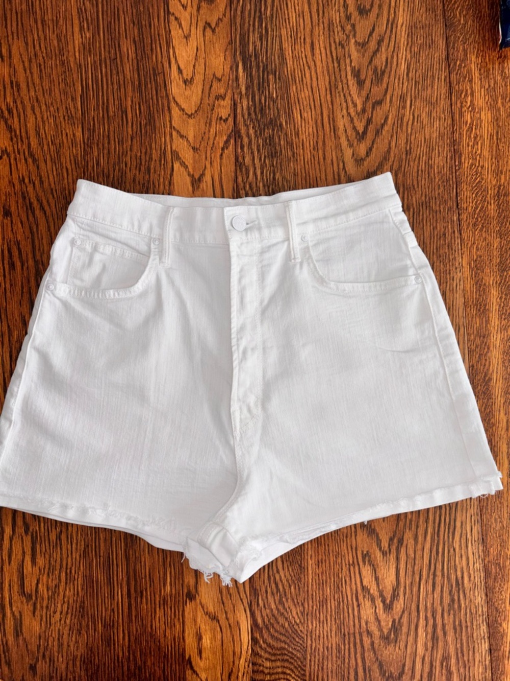 MOTHER High Waisted Tunnel Vision Cuff Fray Short 29 White